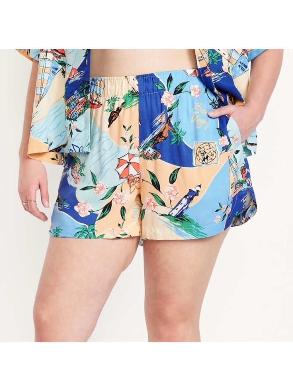Old Navy beach scene High-Waisted Crinkle Gauze Shorts
